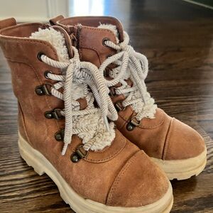 Cat & Jack girls size 13 boots
